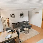 Confortable Avec Un Sauna アパート