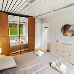 Confortable Avec Un Sauna