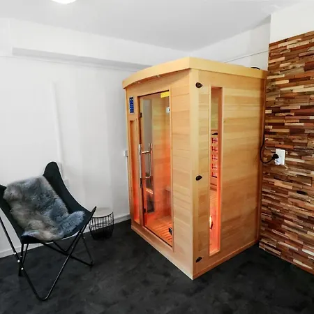 Confortable Avec Un Sauna شقة لوكباد